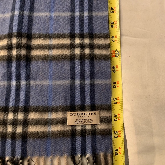 Burberry London Scarf (Unisex) 100% Cashmere - Picture 6 of 7